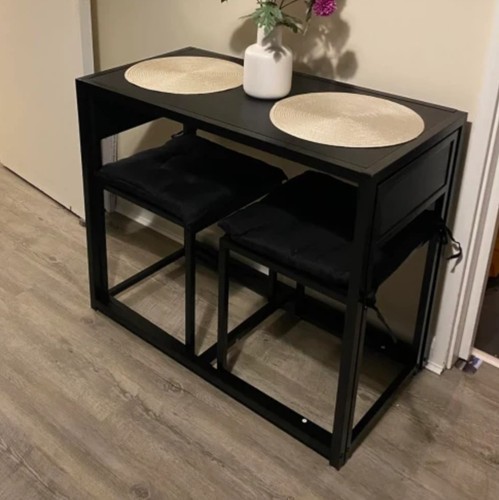 Small table and chairs - small, 2
