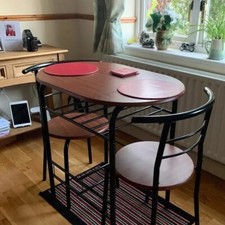 Small Table And 2 Chairs